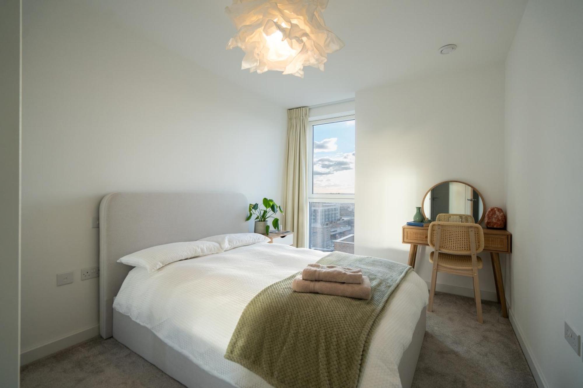 Apartment Sunset Retreat: Steps From Heathrow/twickenham